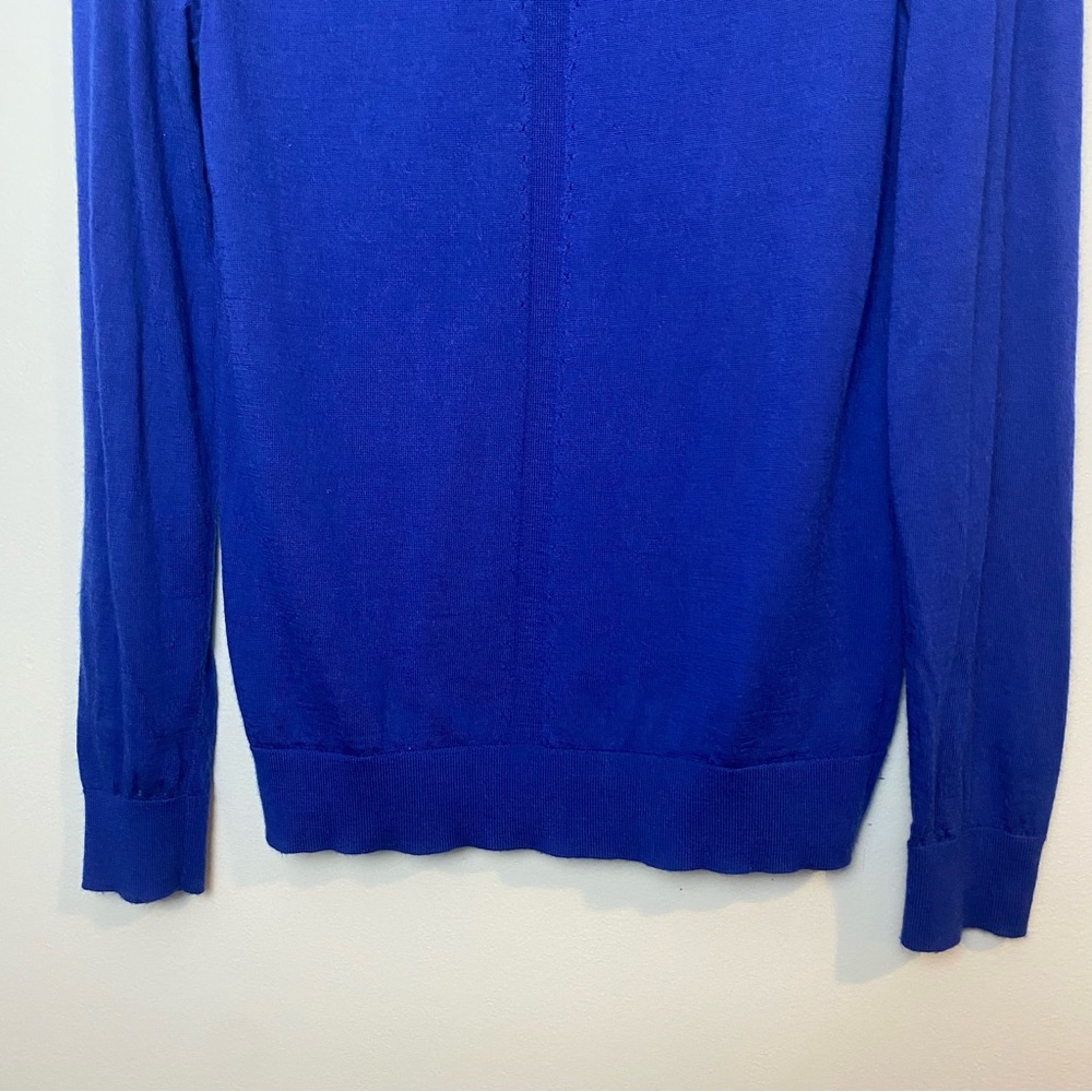 Banana Republic Womens V-Neck Sweater Medium 100% Merino Wool Blue Pullover - Picture 7 of 11